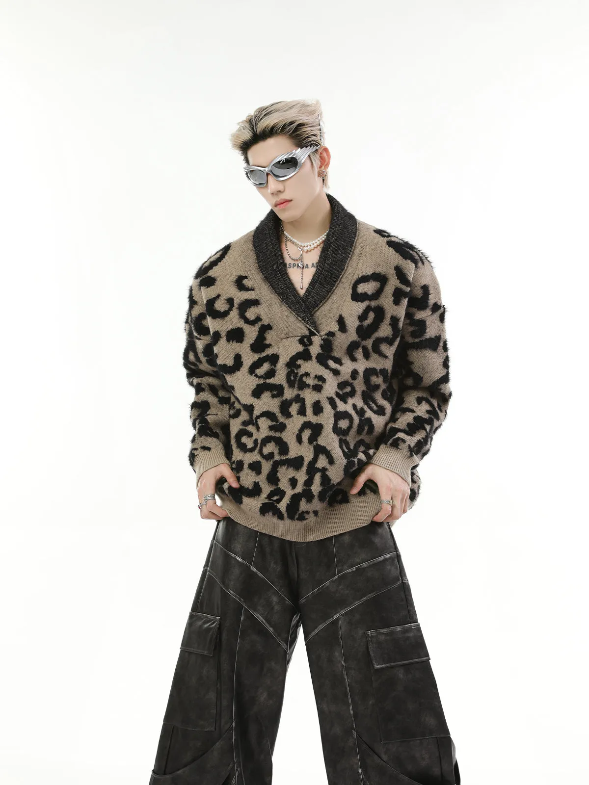 【24s Nov.】Contrast Leopard Print V-Neck Sweater