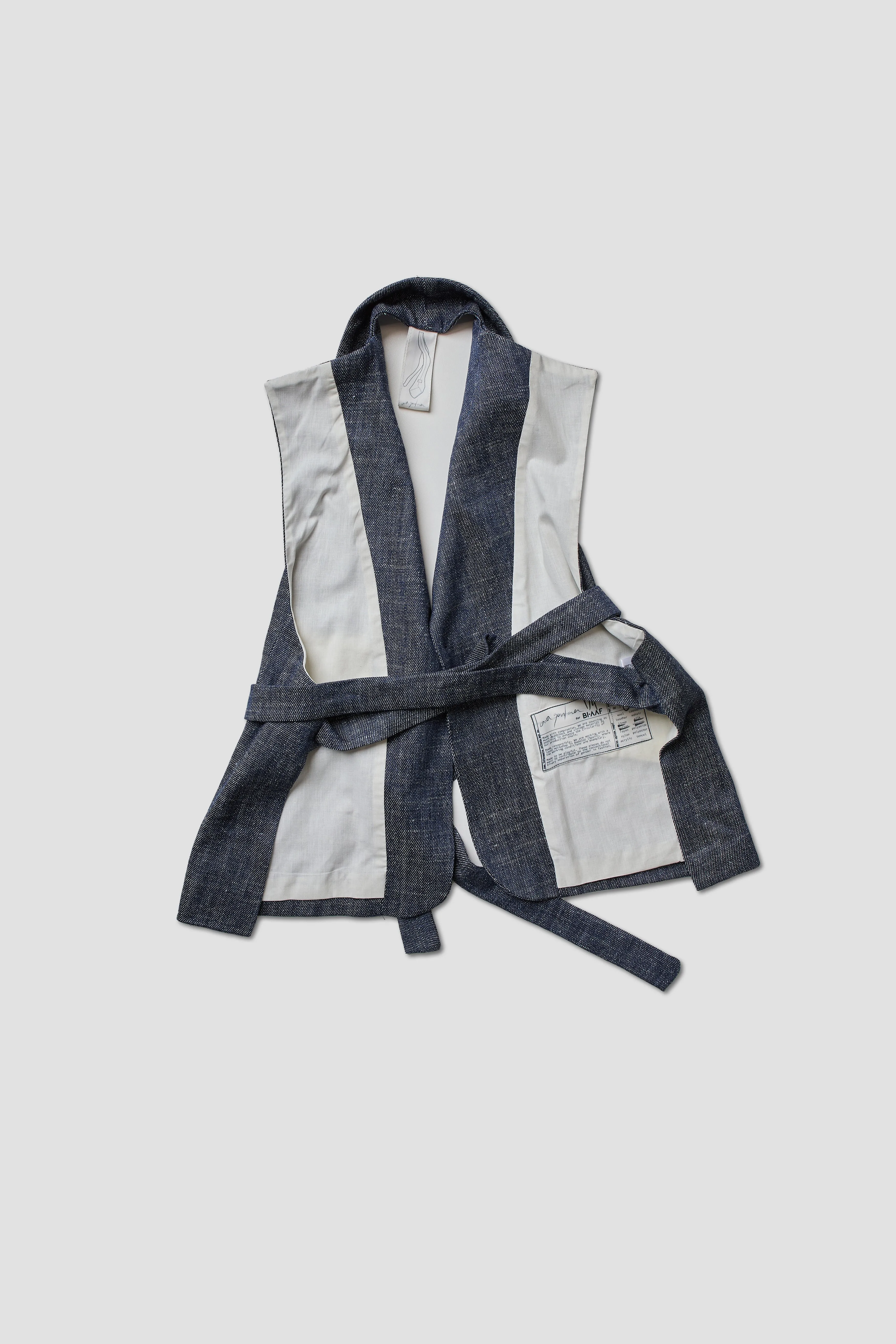 AITA VEST NAVY BLUE