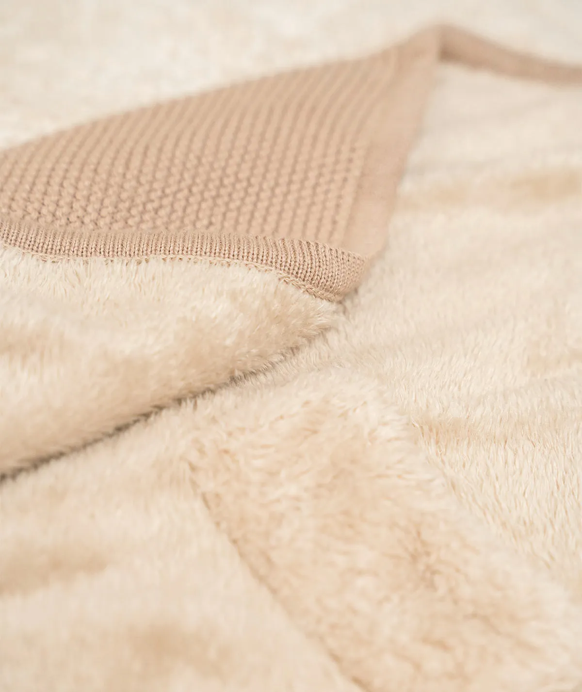 Knitted Wrap Blanket - Beige