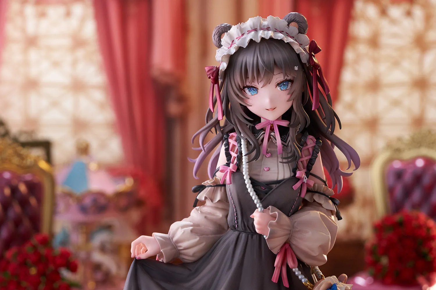 R-chan Gothic Lolita Ver. Illustration by Momoko 1/7 Scale Figure