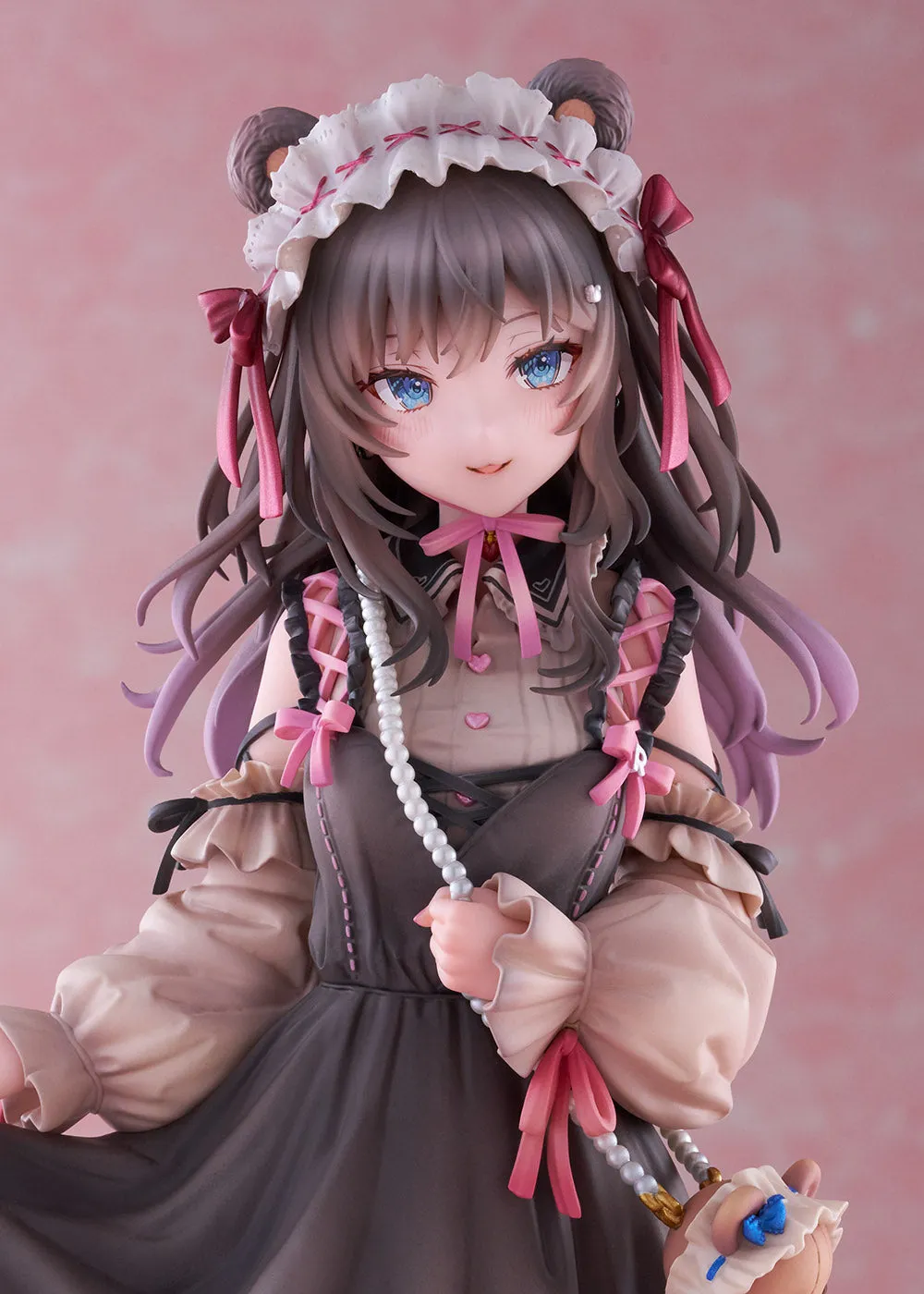 R-chan Gothic Lolita Ver. Illustration by Momoko 1/7 Scale Figure