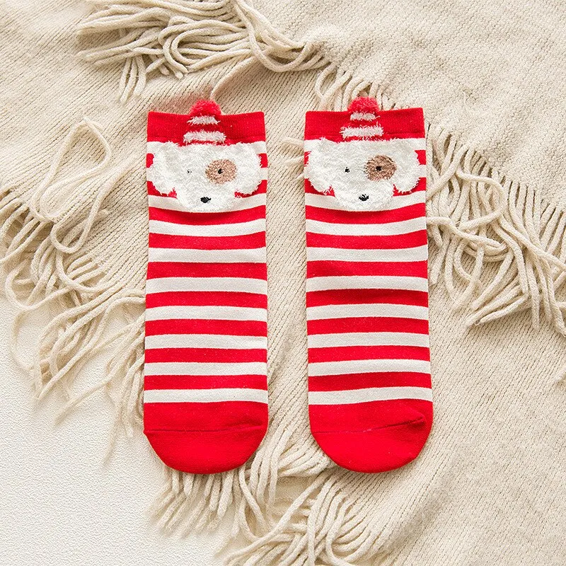 Women's Christmas socks Autumn & Winter red 3D cartoon Christmas socks Lovely Japanese elk women's middle tube socks